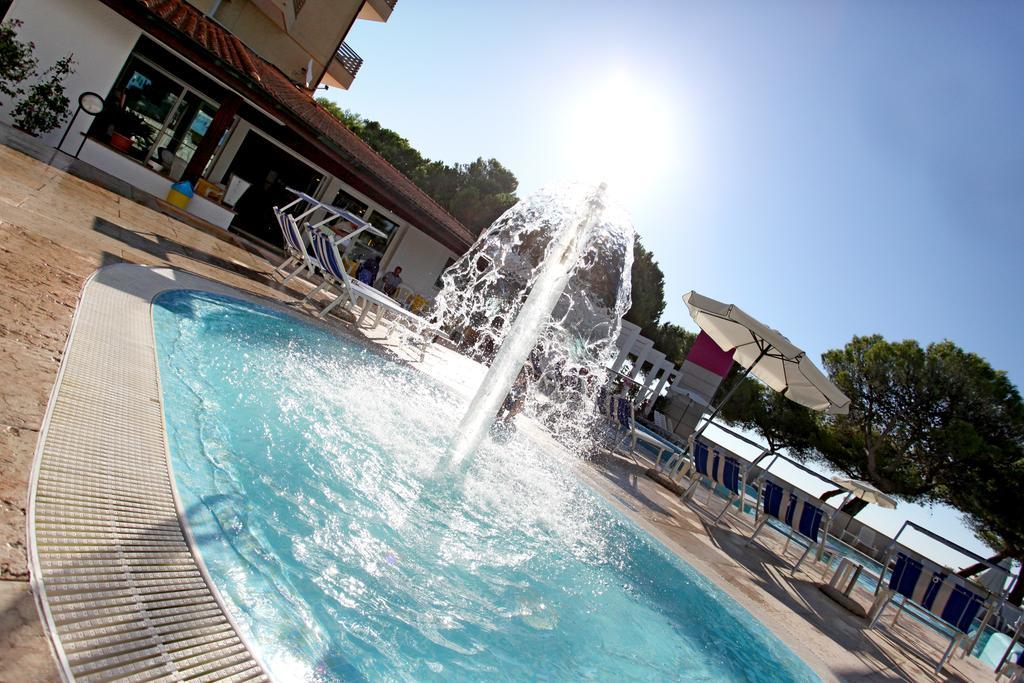 Hotel Bristol Lignano Sabbiadoro Exteriér fotografie
