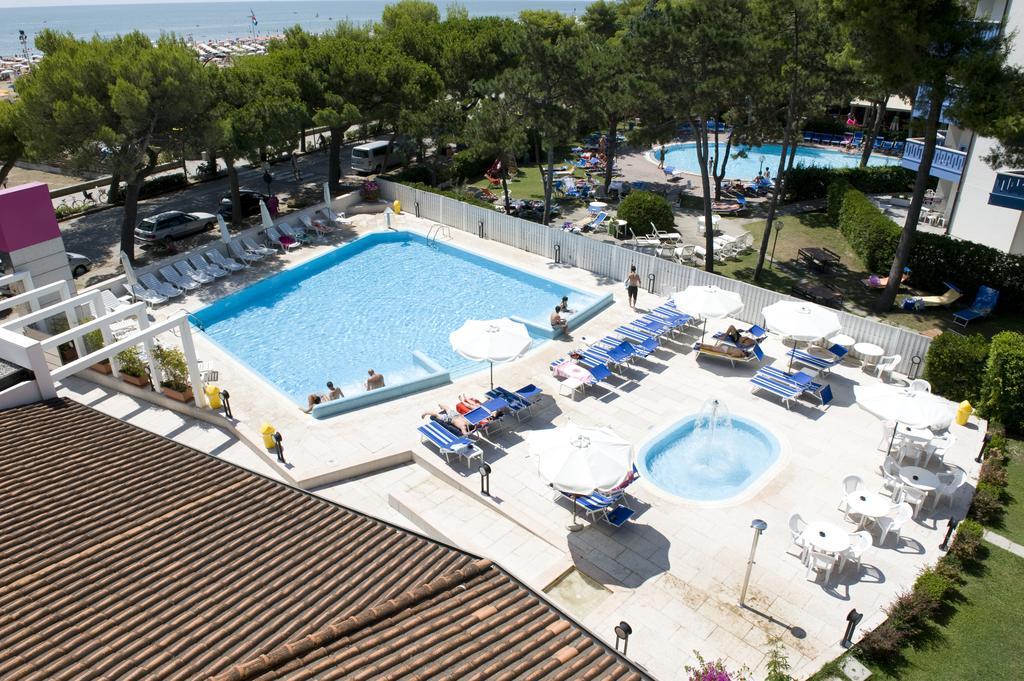 Hotel Bristol Lignano Sabbiadoro Exteriér fotografie
