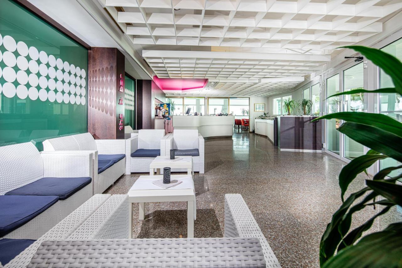 Hotel Bristol Lignano Sabbiadoro Exteriér fotografie