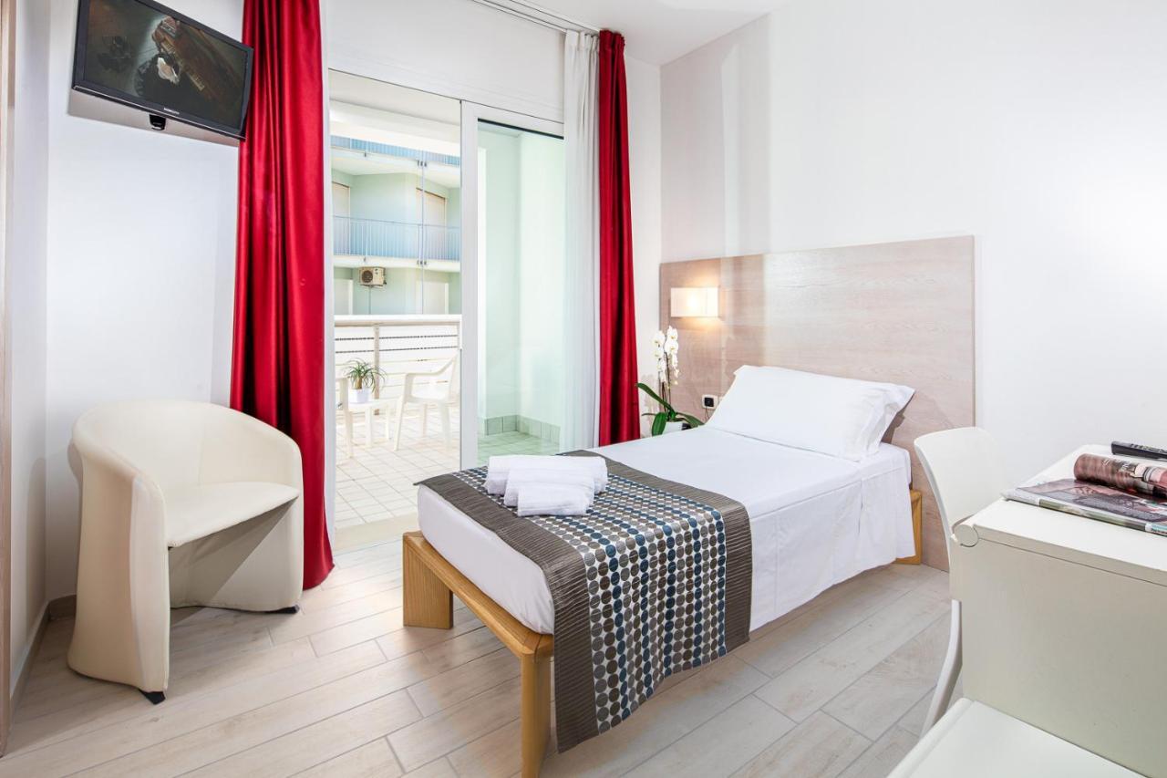 Hotel Bristol Lignano Sabbiadoro Pokoj fotografie